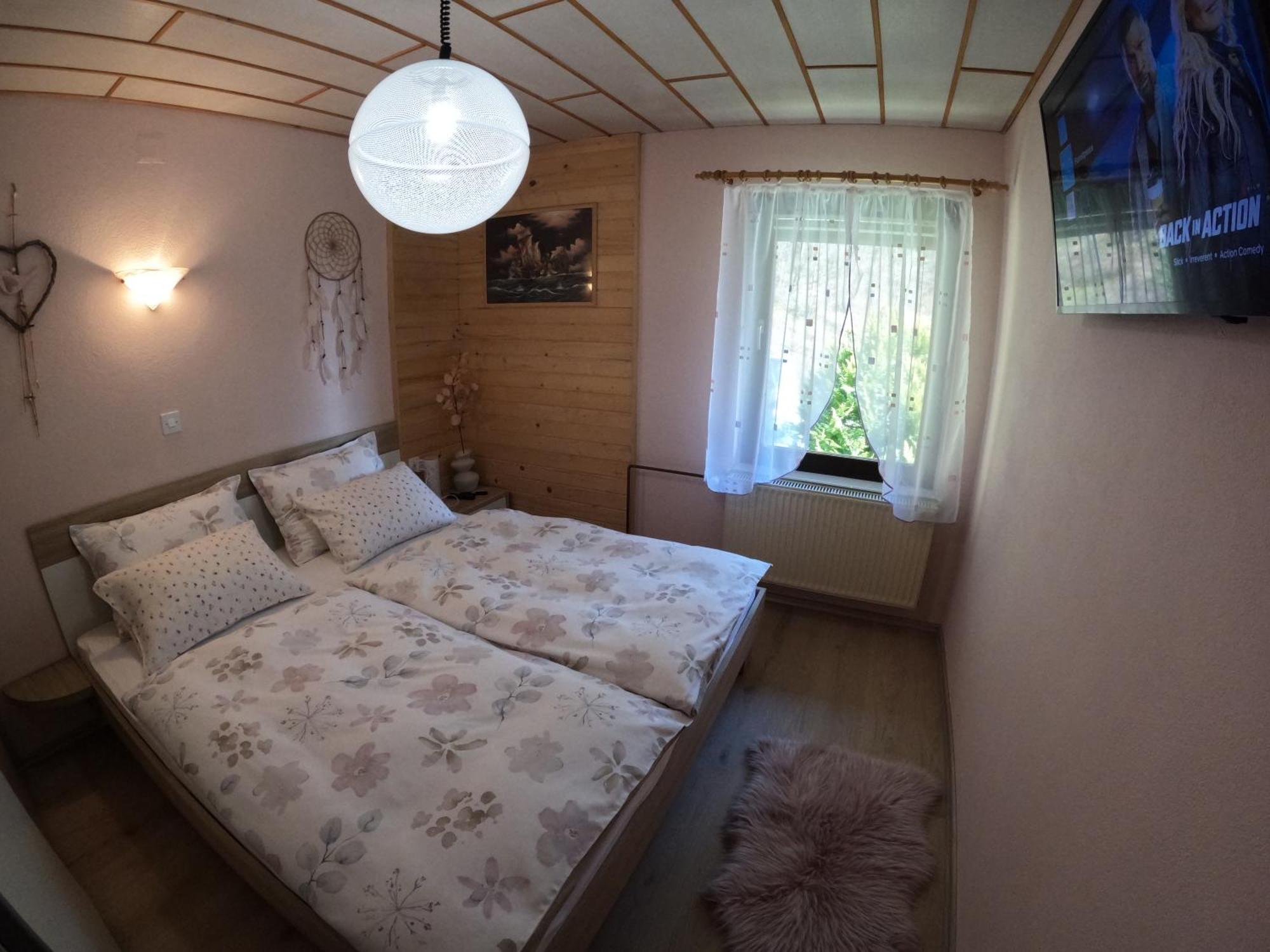 Holiday Home Forest Peace, Lavrovec Hlevni Vrh Exterior photo